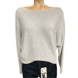 Cyrus Off-the-Shoulder Light Gray Sweater Size M